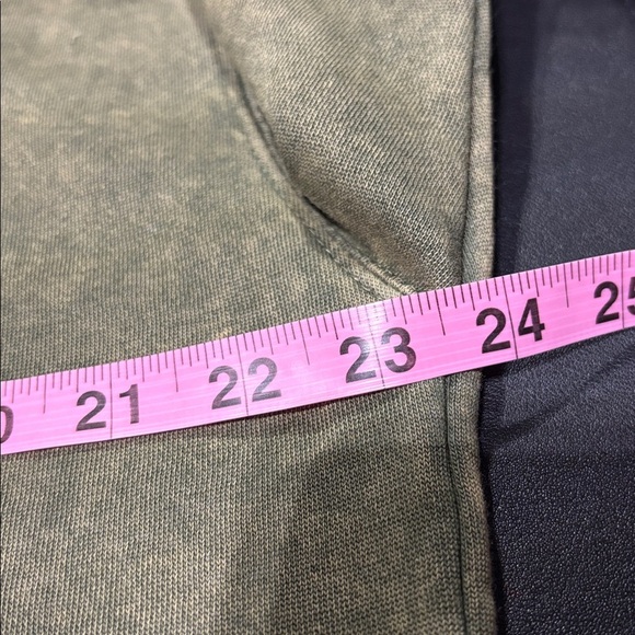 U.S. Vintage Fleece lined pullover sweatshirt, skull & raised roses,washed olive - Picture 6 of 9